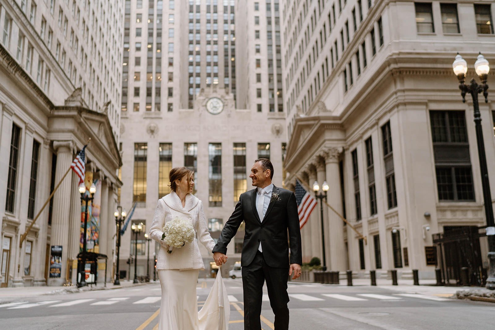 Newly-wed photos in front of the Chicago Board of Trade Building